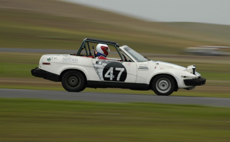 Illustration for article titled 24 Hours Of LeMons Arse Freeze-A-Palooza Über Gallery: British Steel